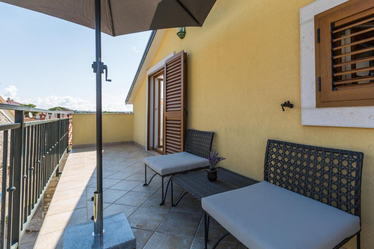 Apartments Agata Novigrad Istria 외부 사진