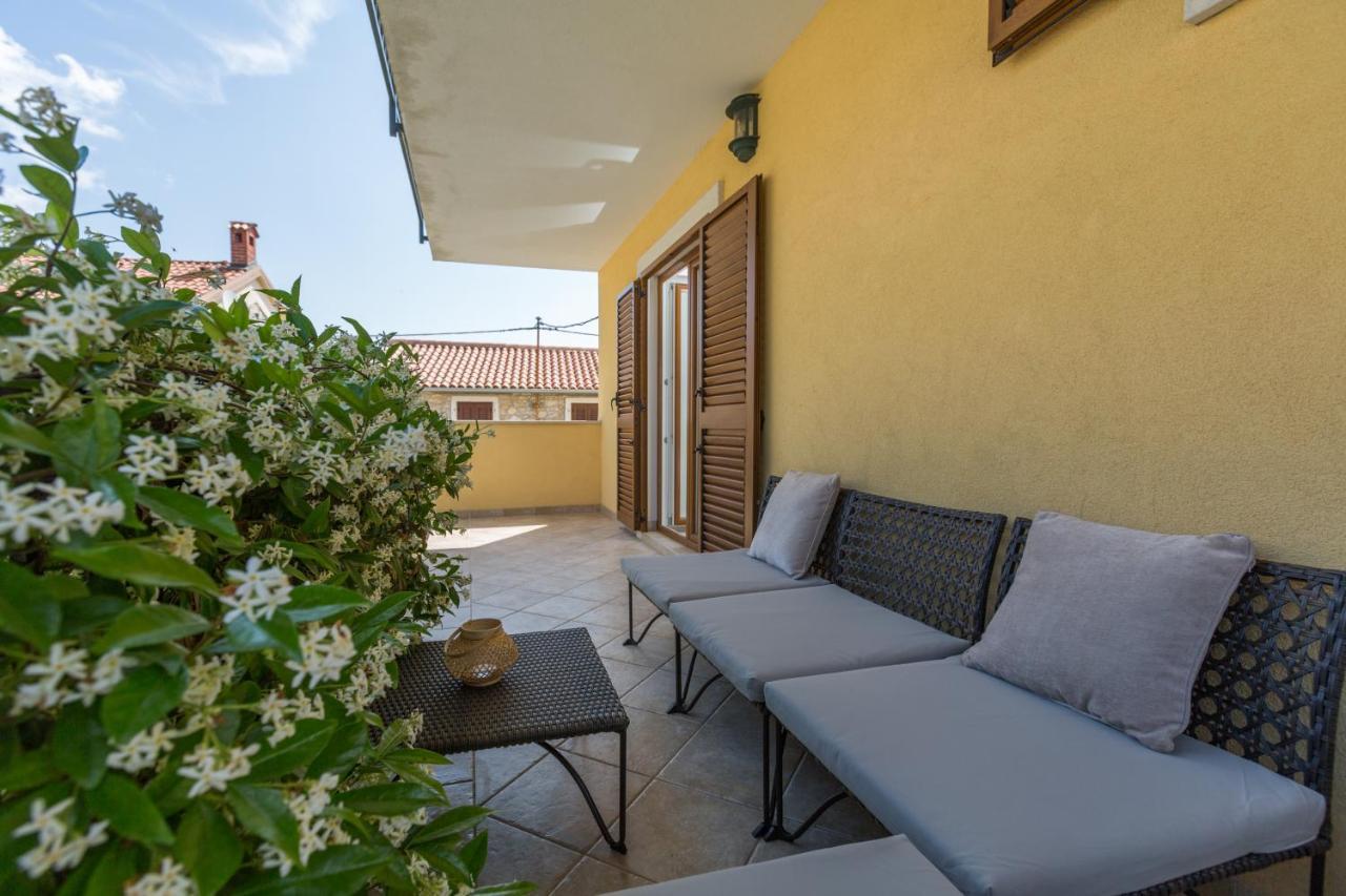 Apartments Agata Novigrad Istria 외부 사진